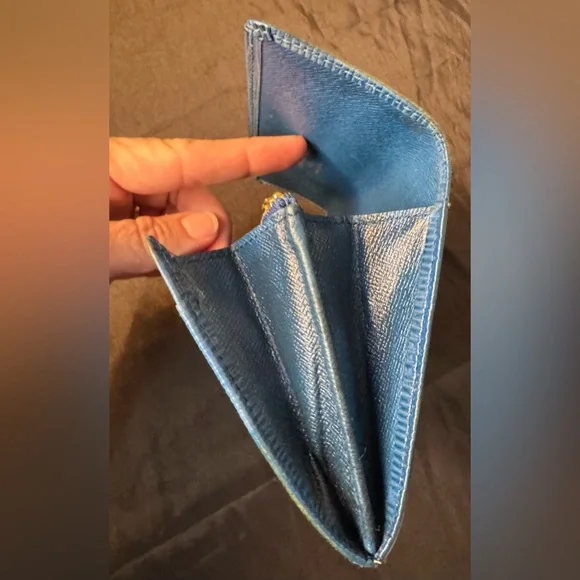 LV EPI Blue Leather Bifold Wallet - Picture 9 of 16
